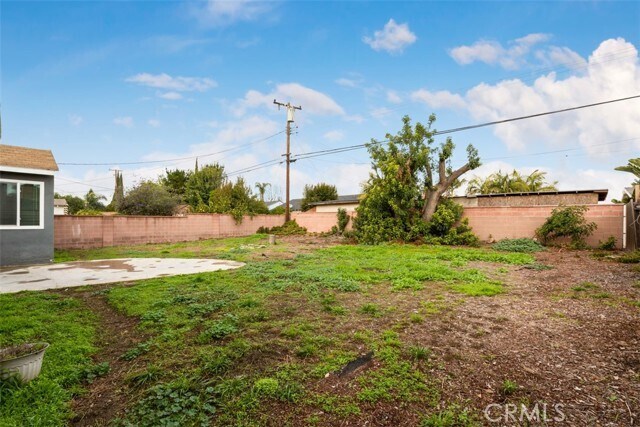 Building Photo - 11671 Fredrick Dr