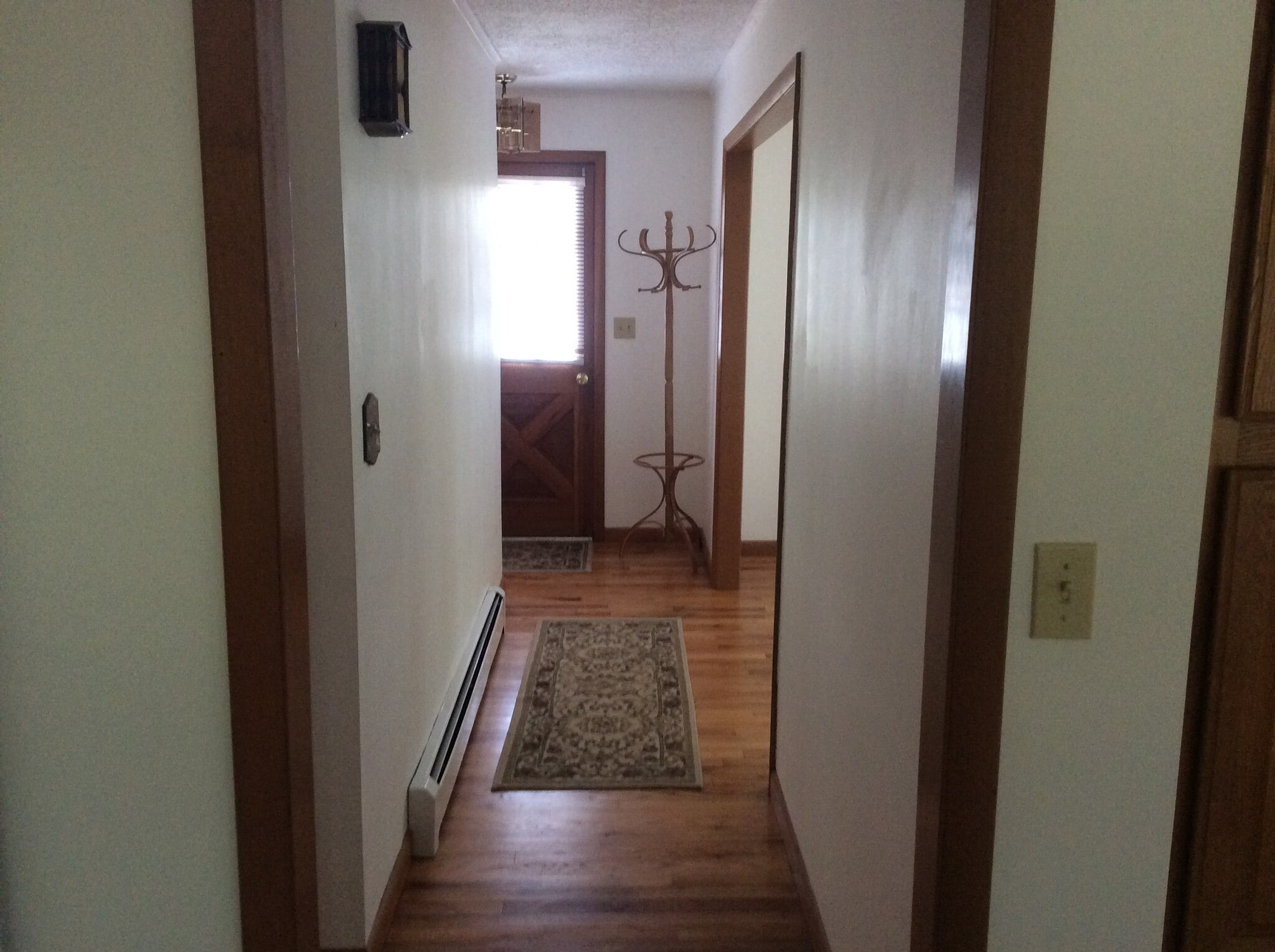 Building Photo - 126 W Shore Dr