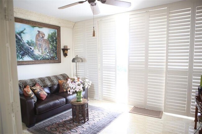 Building Photo - 3200 N Ocean Blvd