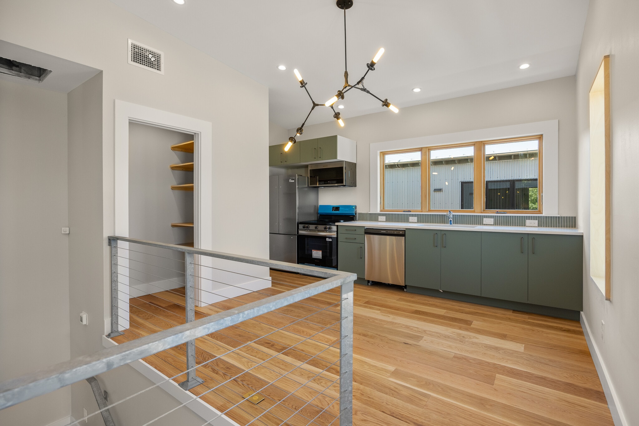 Building Photo - 626 Delaware St