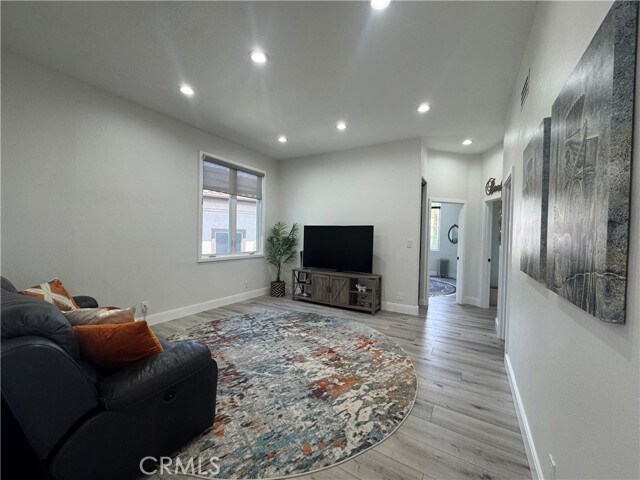 Building Photo - 27190 S Ridge Dr