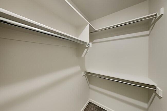 Building Photo - 2 Bedroom 2 Bathroom 2 Car Garage Duplex Close to Broadway Extension and 8 Minutes from Downtown OKC