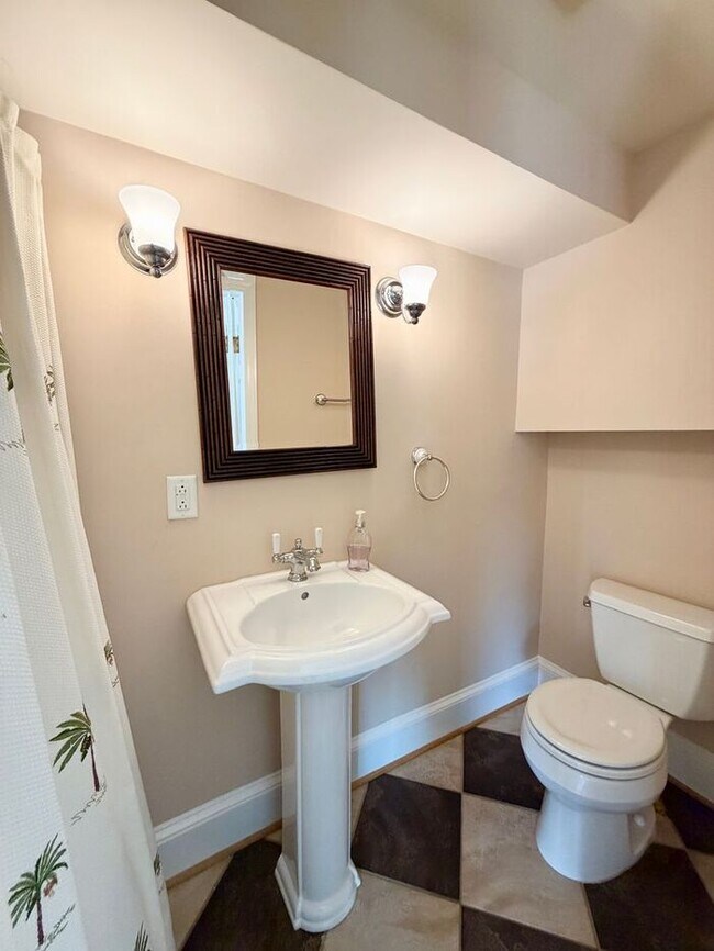 Building Photo - Lake Murray - Irmo - Offering Self Guided Tour with RENTLY!