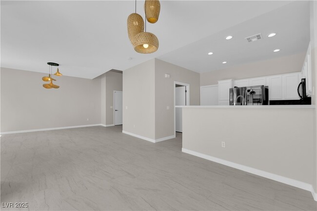 Building Photo - 8739 Villa Jeremiah Ln