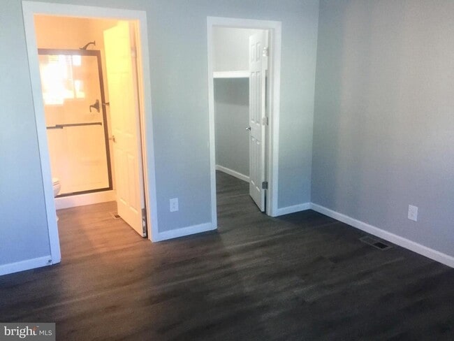 Building Photo - 1609 Woodhollow Dr