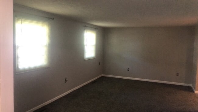 Building Photo - 6948 Michelle Pl