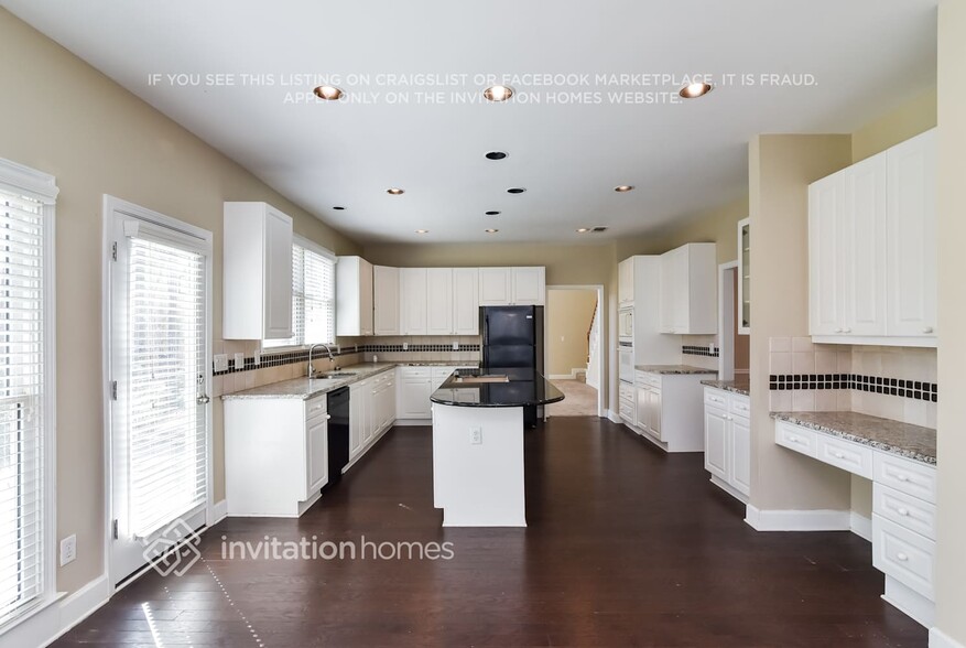 Building Photo - 4550 Red Cedar Cove SW