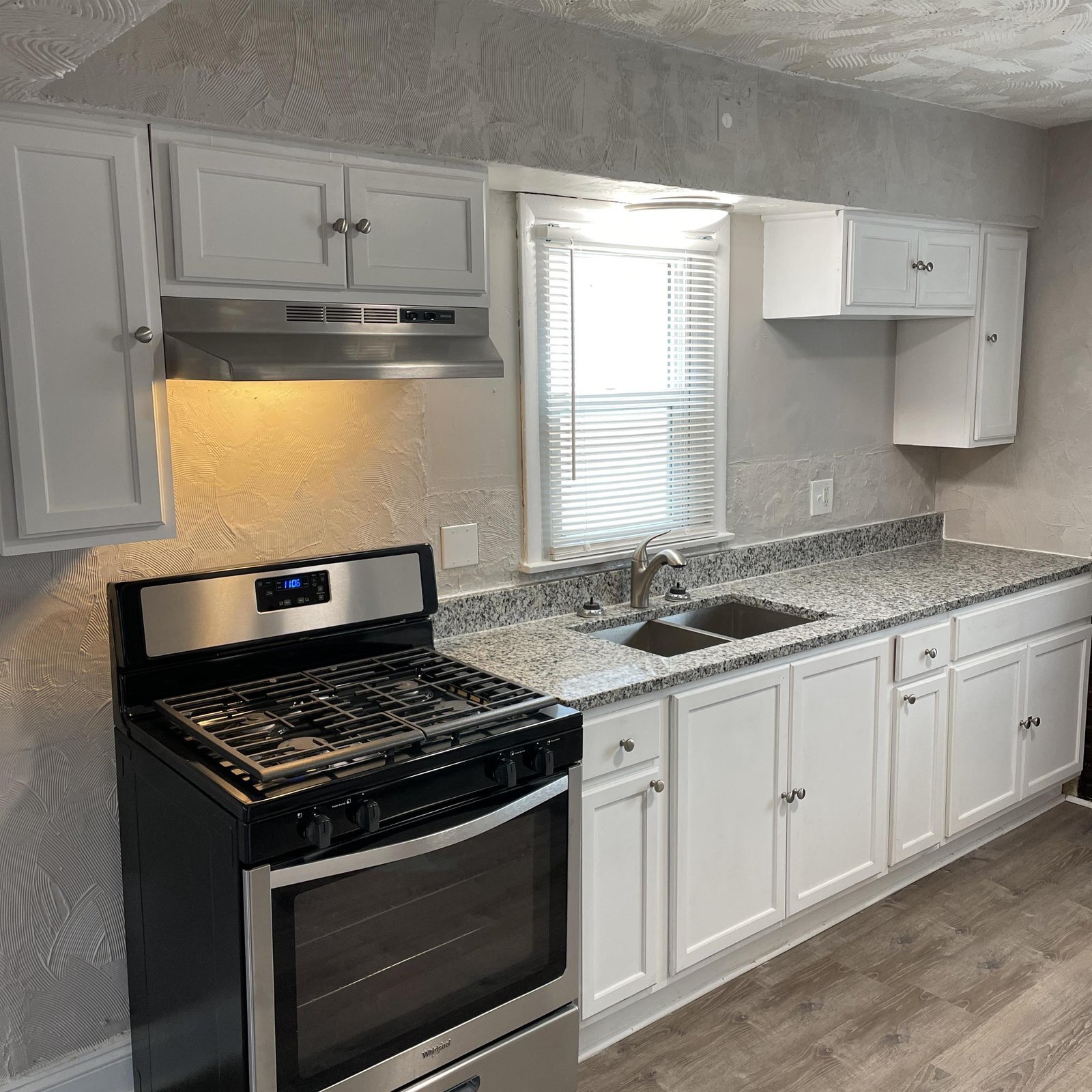 Building Photo - 4031 W Fairmount Ave