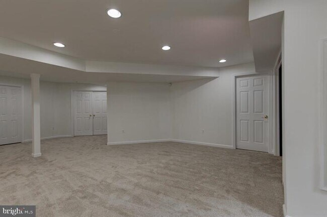 Building Photo - 16521 Telescope Ln