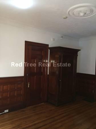 Building Photo - 1061 Beacon St