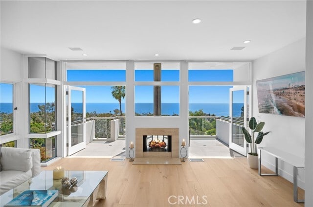 Building Photo - 1061 Skyline Dr