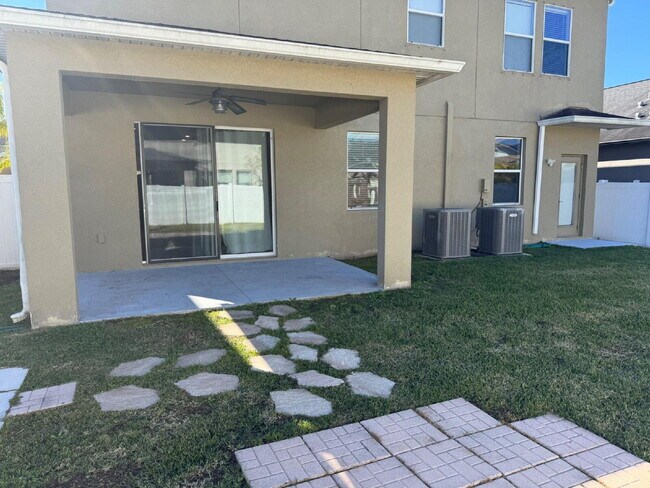 Building Photo - This ALMOST NEW South Carolina floorplan is available for rent and ready for immediate move in.