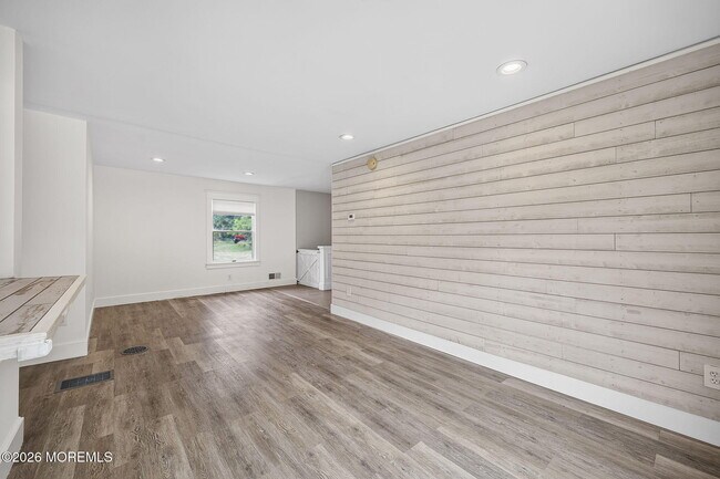 Building Photo - 1429 Marconi Rd