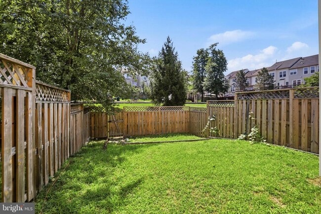 Building Photo - 24652 Siltstone Square