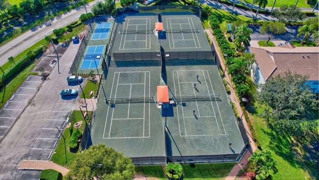 Building Photo - 7910 Laina Ln