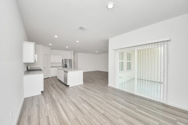 Building Photo - 10309 Malta Trce Dr