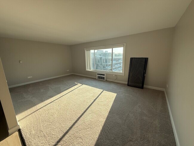 Building Photo - 110 N Kenilworth Ave