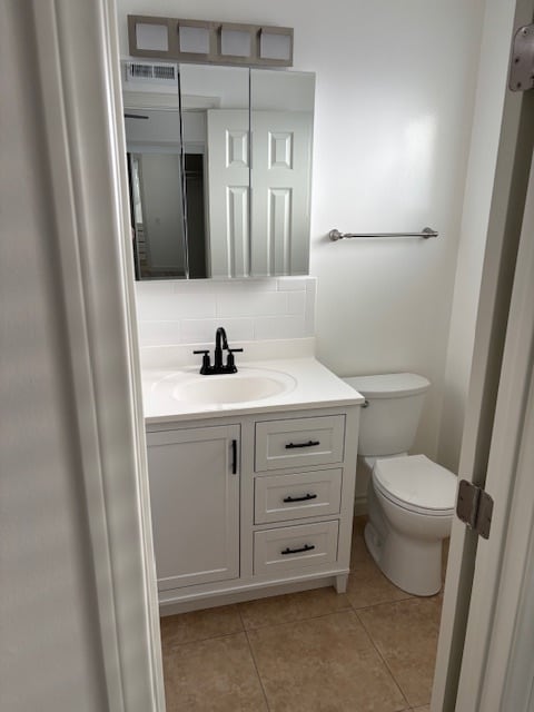 Building Photo - 275 Mesa Dr