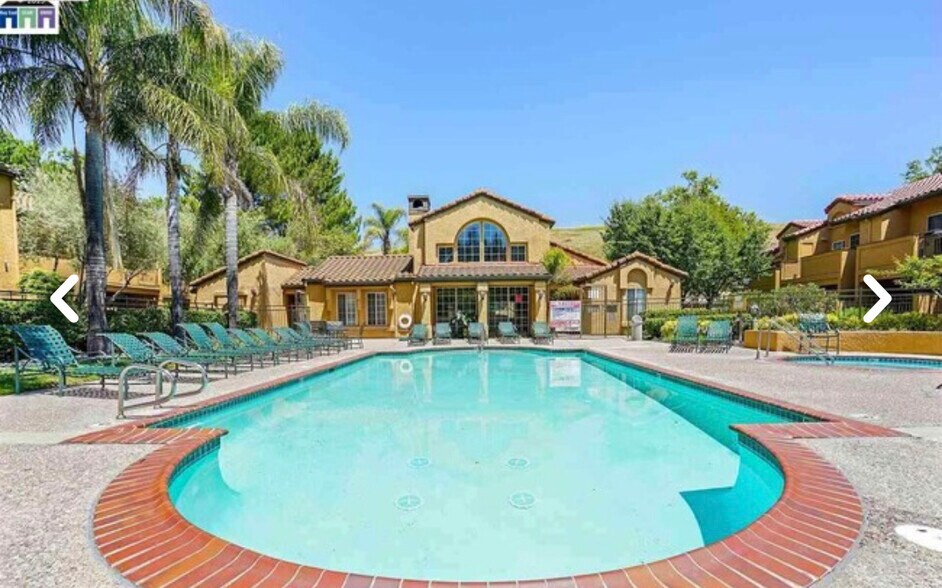 Building Photo - 805 Watson Canyon Ct
