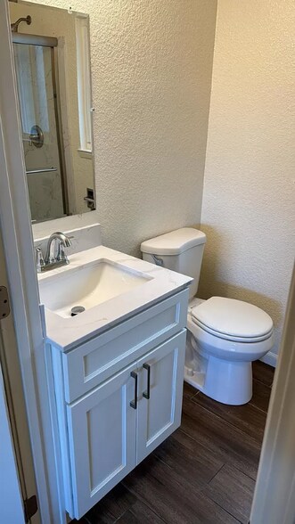 Building Photo - 1812 N Tracy Blvd