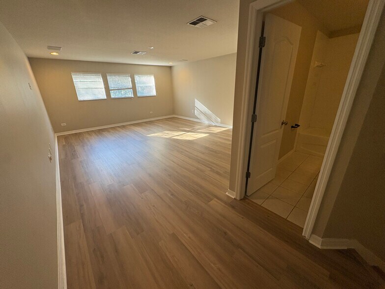 Building Photo - 1106 Fennel Green Dr