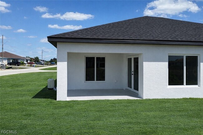 Building Photo - 4529-4531-4529 18th St SW