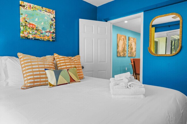 Building Photo - 1319 Saddle Ct