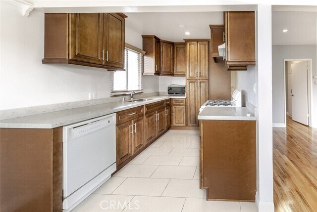 Building Photo - 11549 Sylvan St