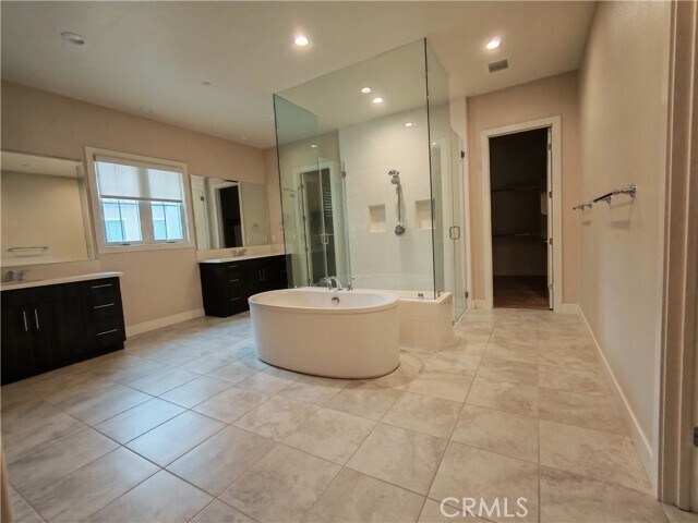 Building Photo - 55 Thrasher