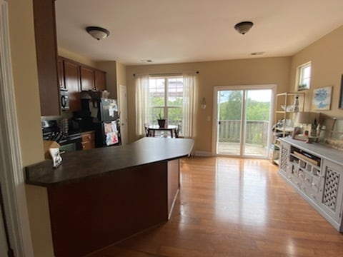 Dining or not - 8130 Lenox Creekside Dr