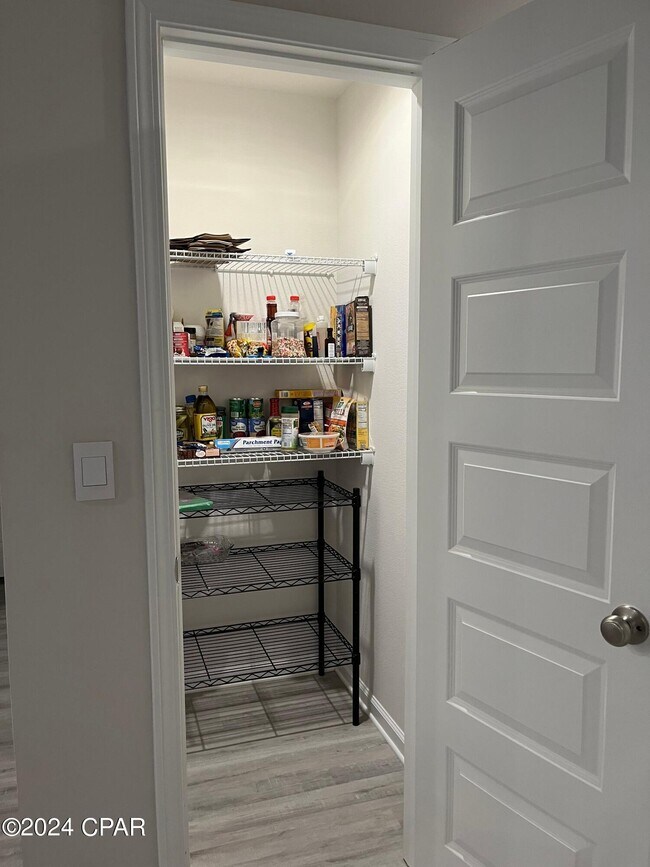 Building Photo - 6420 Slabinski Ln