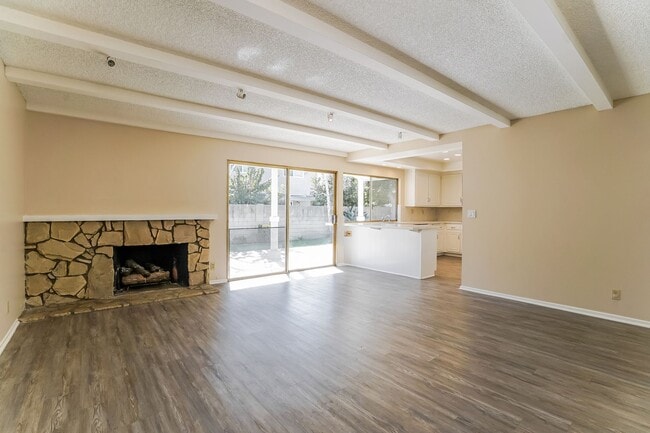 Building Photo - 10612 Rose Cir