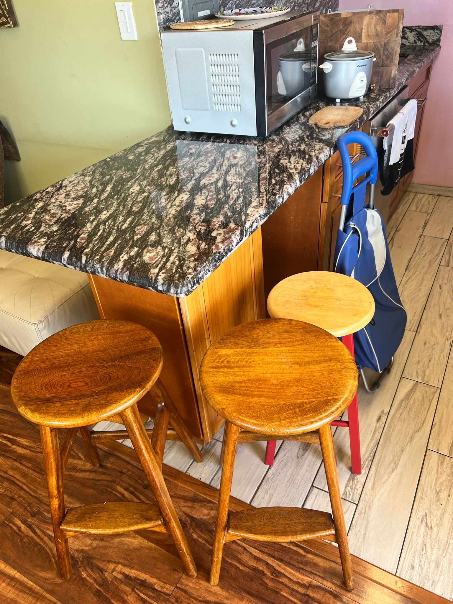 Building Photo - 2609 Ala Wai Blvd