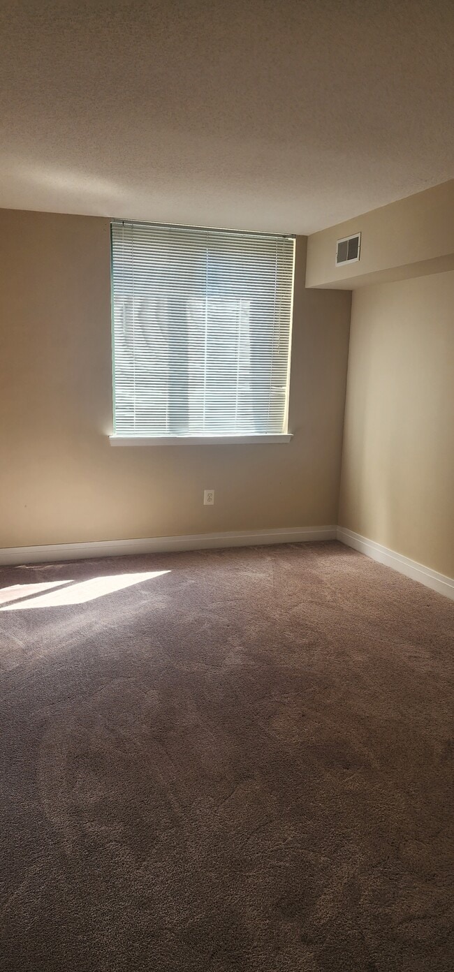 Building Photo - 414 Water St