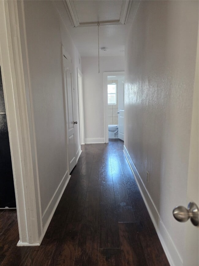 Building Photo - 6813 Avenue O