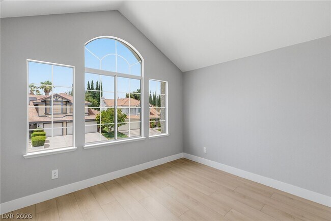 Building Photo - 9725 Cascade Falls Ave