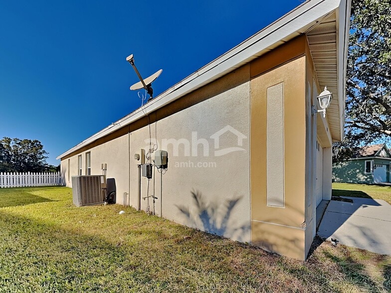 Building Photo - 5334 New Savannah Cir