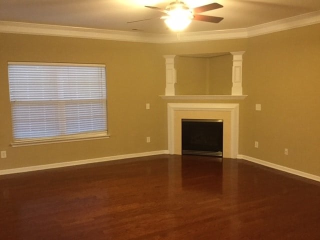 Building Photo - 887 Jennifer Lane