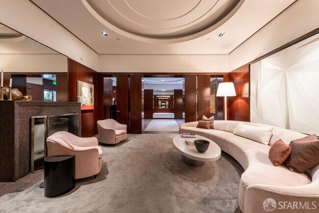 Building Photo - 333 Bush St