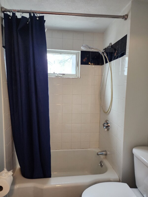 Building Photo - 18 Kenilworth St