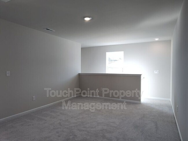 Building Photo - 3247 Crawford Ave