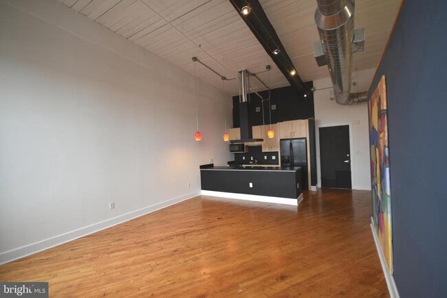 Building Photo - 200 Lincoln Ave