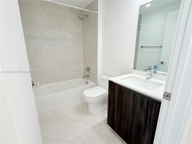 Building Photo - 488 NE 18th St