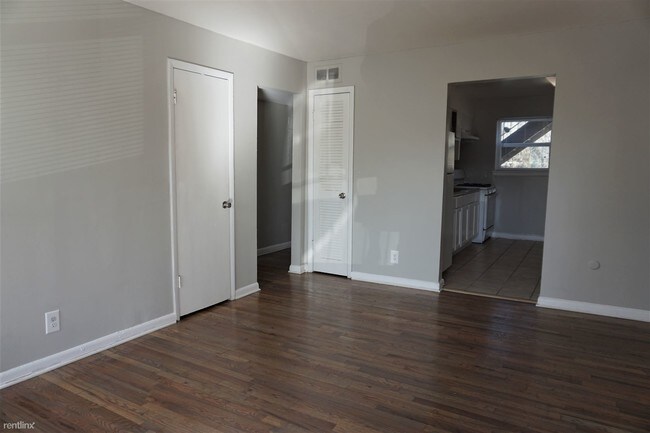 Building Photo - 936 Mayson Turner Rd NW
