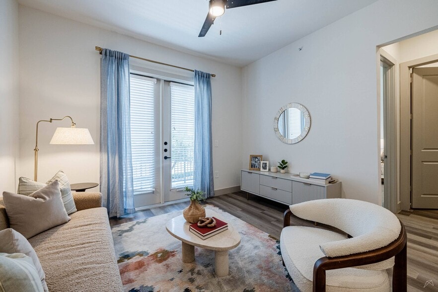 Building Photo - Presidium Valley View