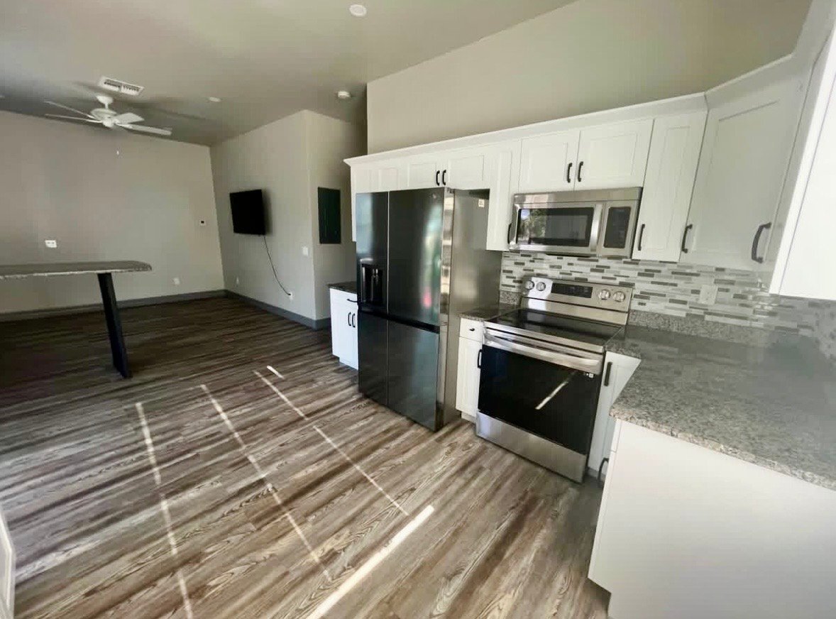 Building Photo - 5593 Briarcliff Rd