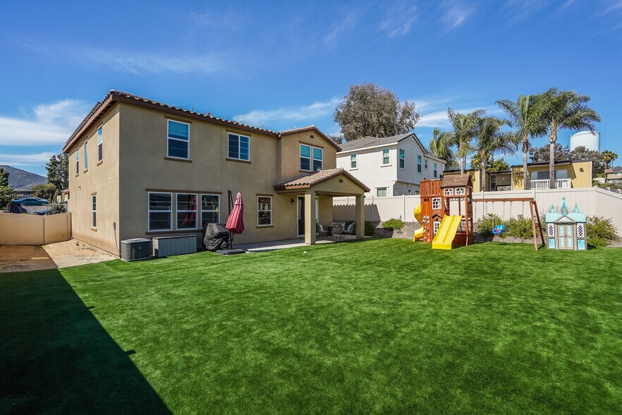 Building Photo - 8621 Lake Ashmere Dr
