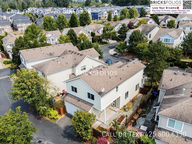 Building Photo - 2728 84th Dr NE