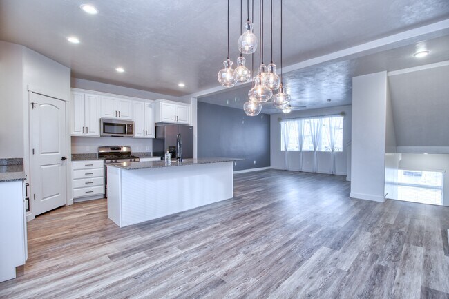 Building Photo - 412 S Willow Leaf Rd