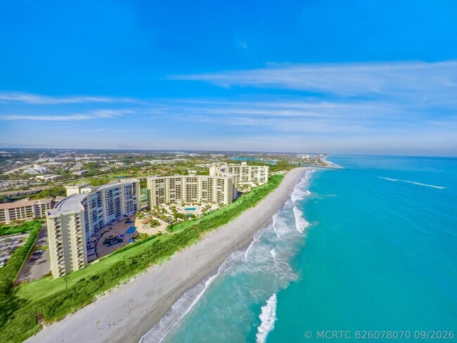 Building Photo - 400 Ocean Trail Way